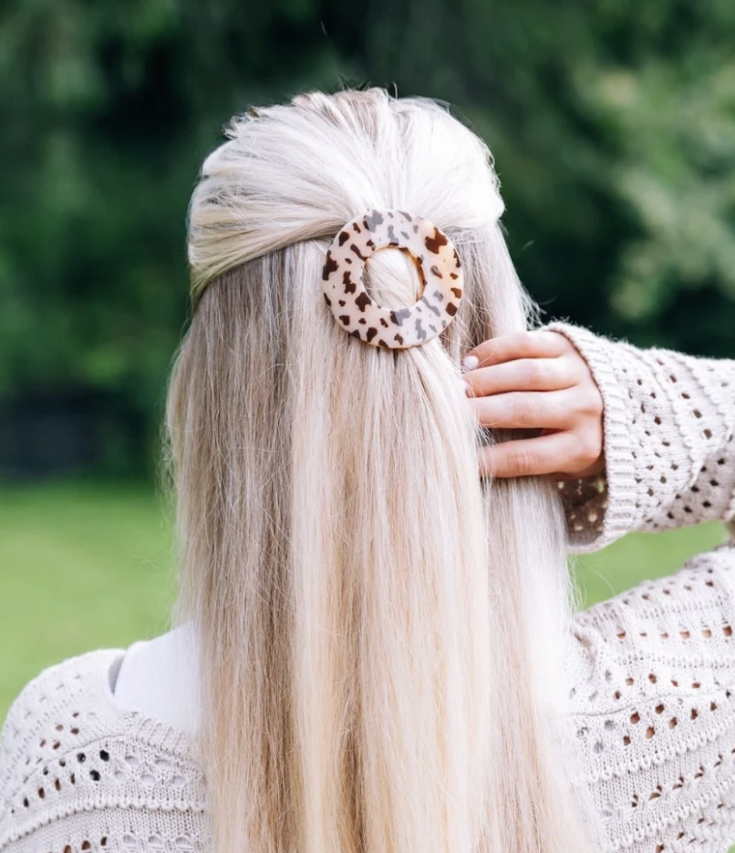 Blonde Tortoise | Small | Flat Circle Hair Clip