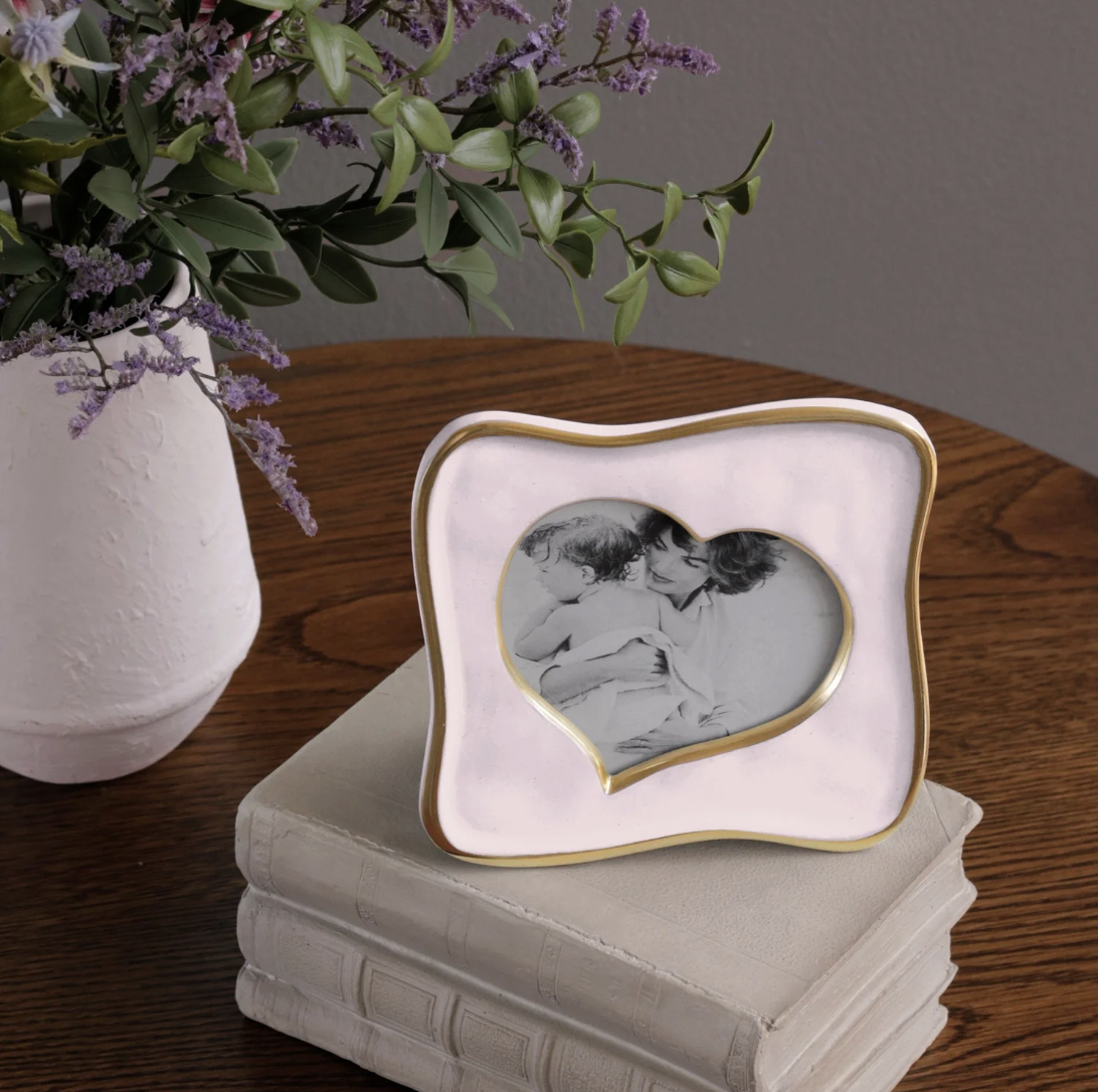 Camellio Encanto Curved Heart Frame