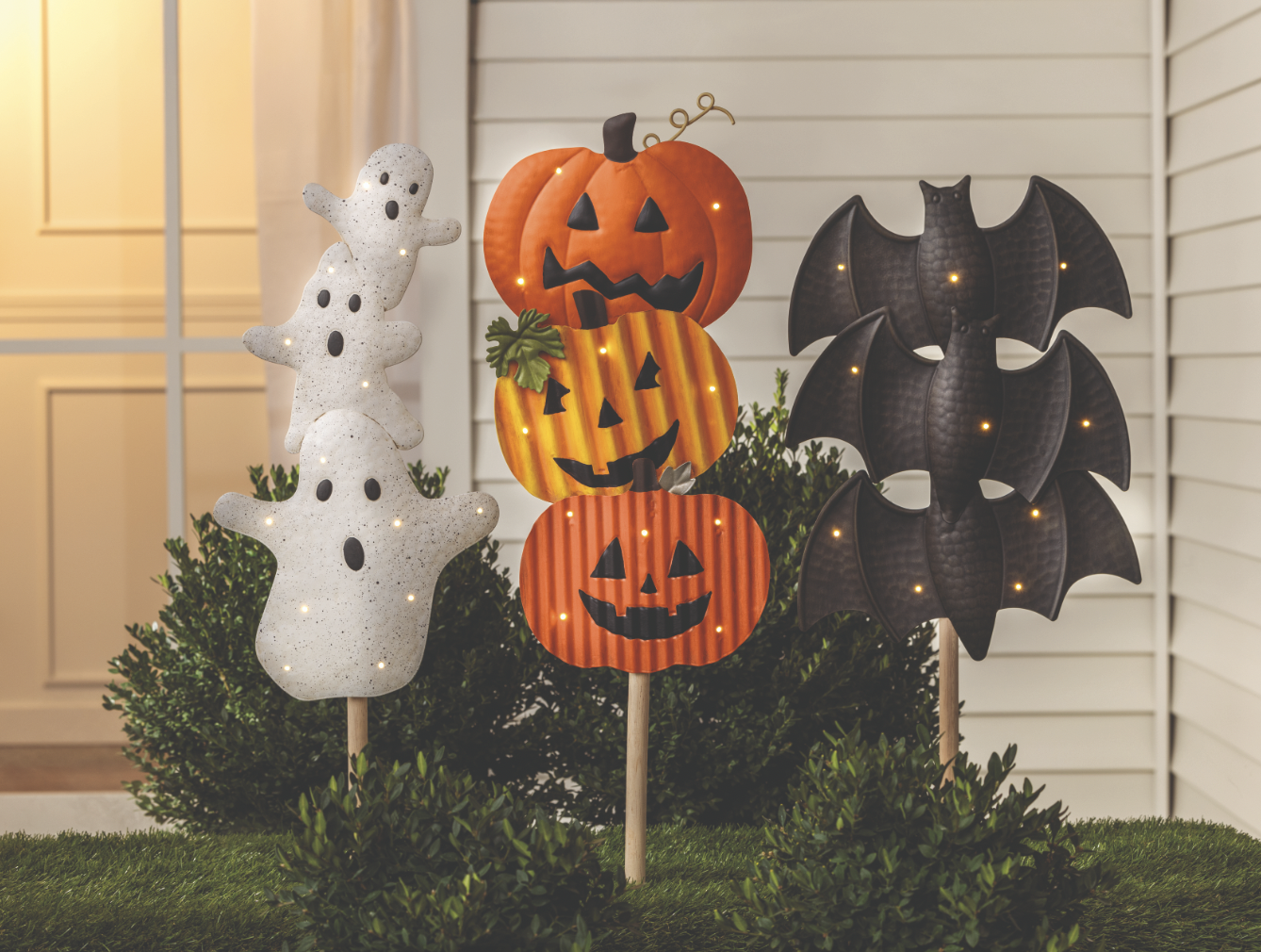 Bats Light Up Yard Stake