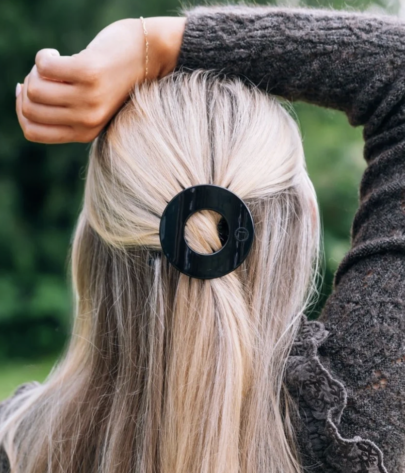 Jet Black | Small | Flat Circle Hair Clip