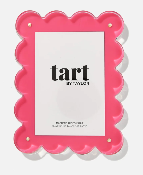 Bubblegum Scalloped Acrylic Picture Frame