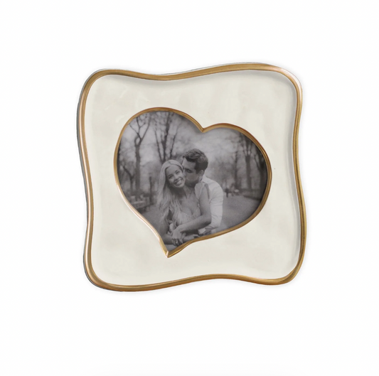 Cream Encanto Curved Heart Frame