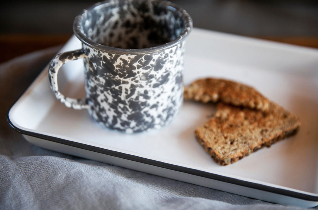 Black Rim Small Rectangle Tray