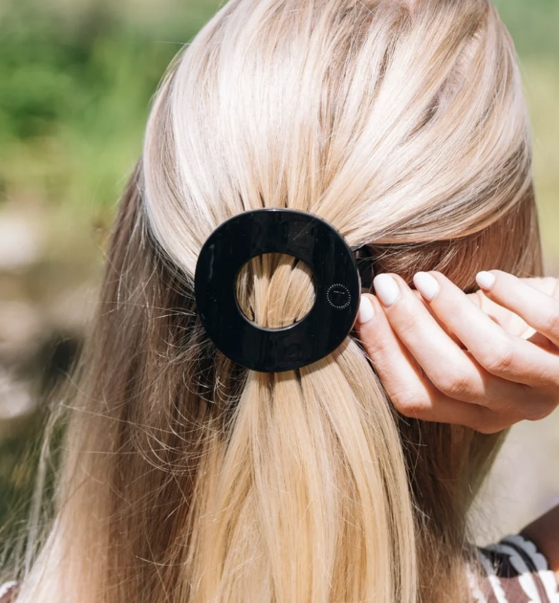 Jet Black | Medium | Flat Circle Hair Clip