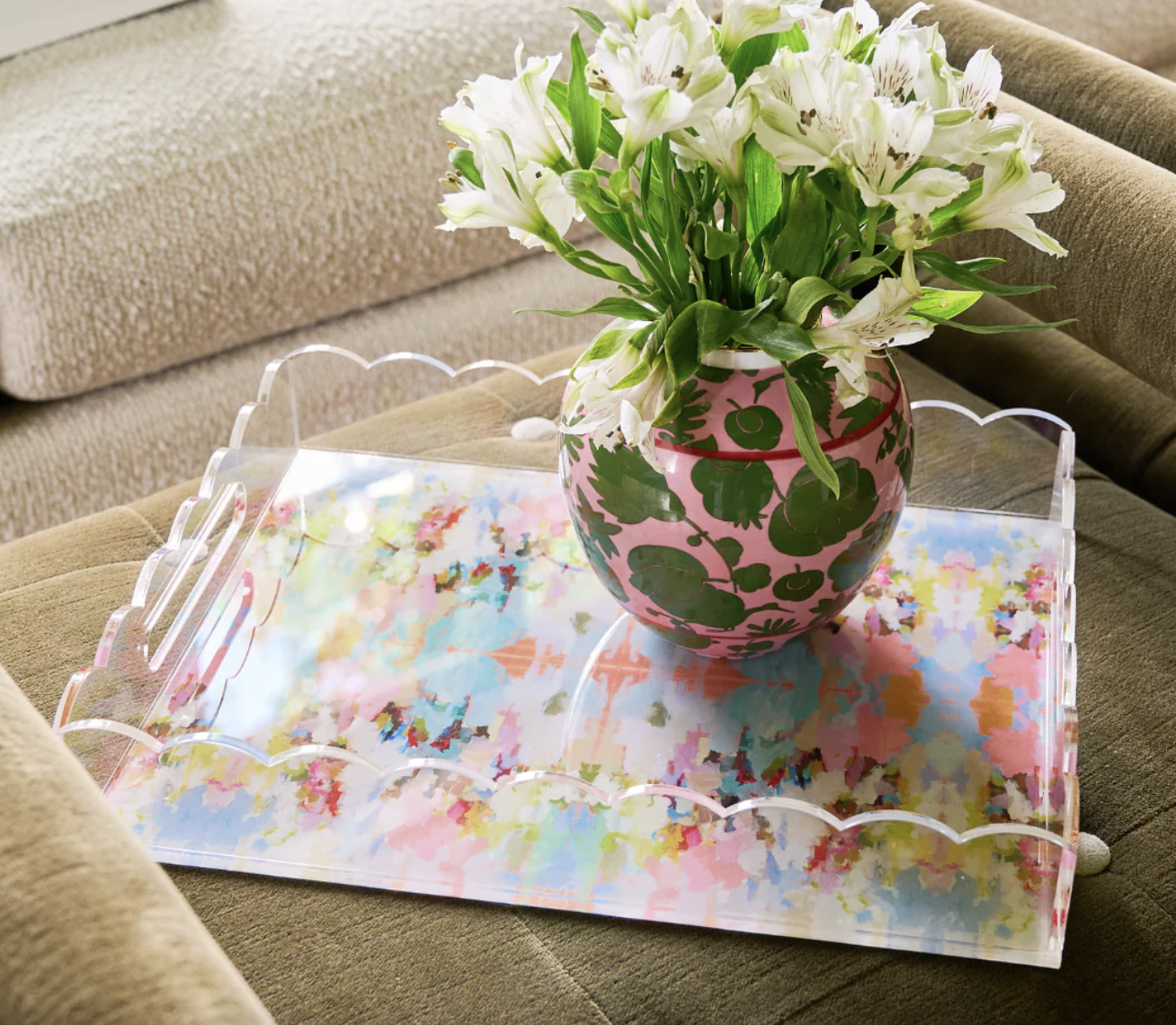 Brooks Avenue Scalloped Tray - Large