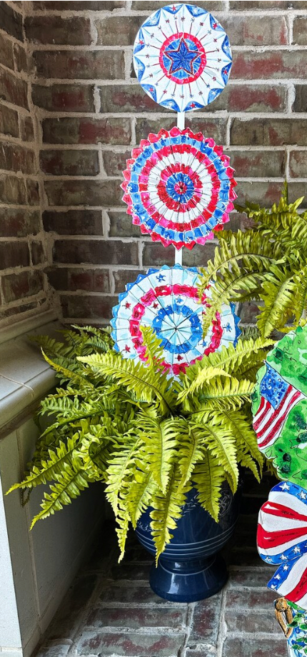 Patriotic Pinwheel Topiary