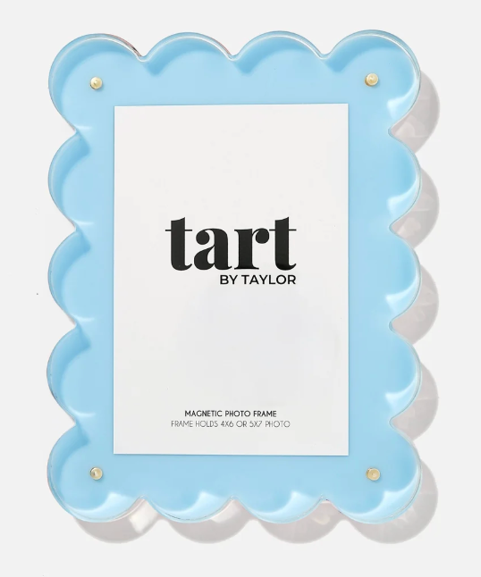 Light Blue Scalloped Acrylic Picture Frame